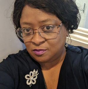 Meet your Posher, Cher